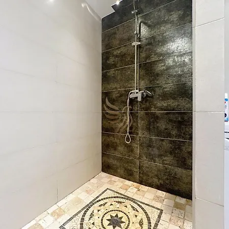 Apartamento 2-bedroom - Sleeps 4 - Sea View *