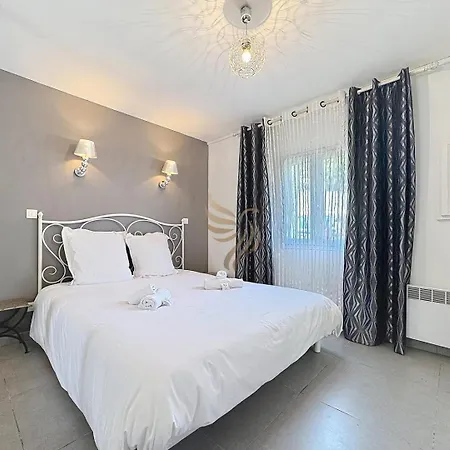 2-bedroom - Sleeps 4 - Sea View Apartamento *