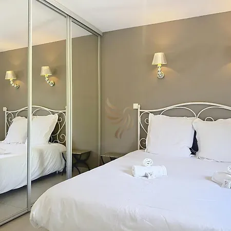 2-bedroom - Sleeps 4 - Sea View * Fréjus