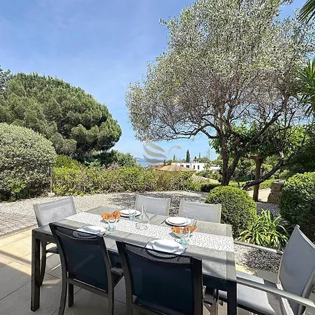 Sea View Garden Vue Mer, Jardin Terrain Pétanque Appartamento *