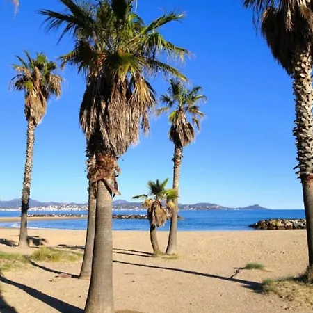 Daire Sea View Garden Vue Mer, Jardin Terrain Petanque *