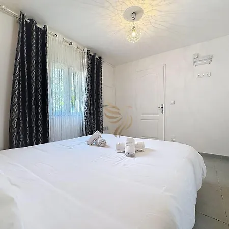Apartament Sea View Garden Vue Mer, Jardin Terrain Petanque *
