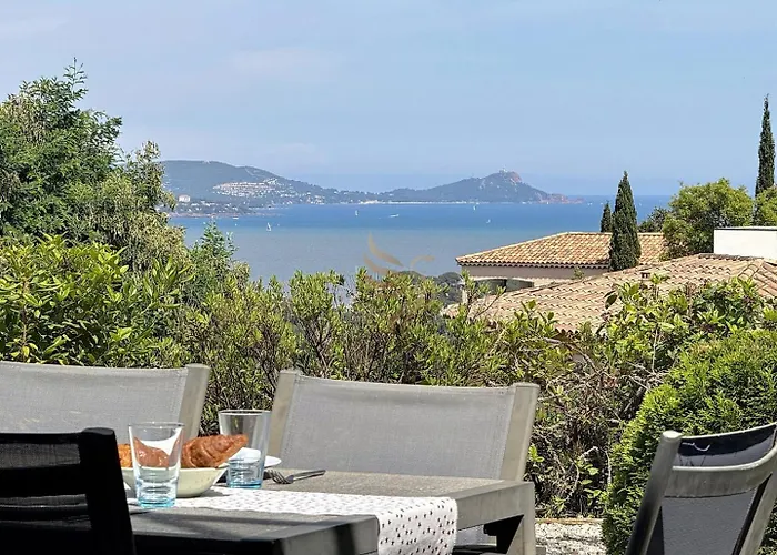Appartement 2-bedroom - Sleeps 4 - Sea View