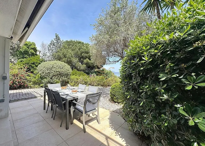 Appartement 2-bedroom - Sleeps 4 - Sea View *