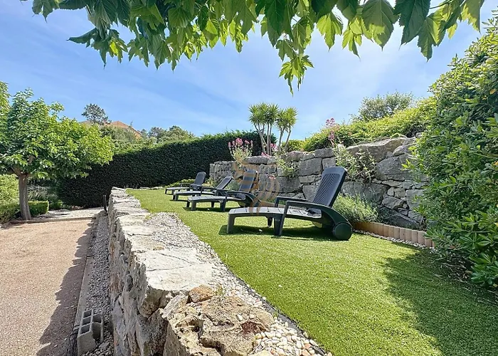 2-bedroom - Sleeps 4 - Sea View *