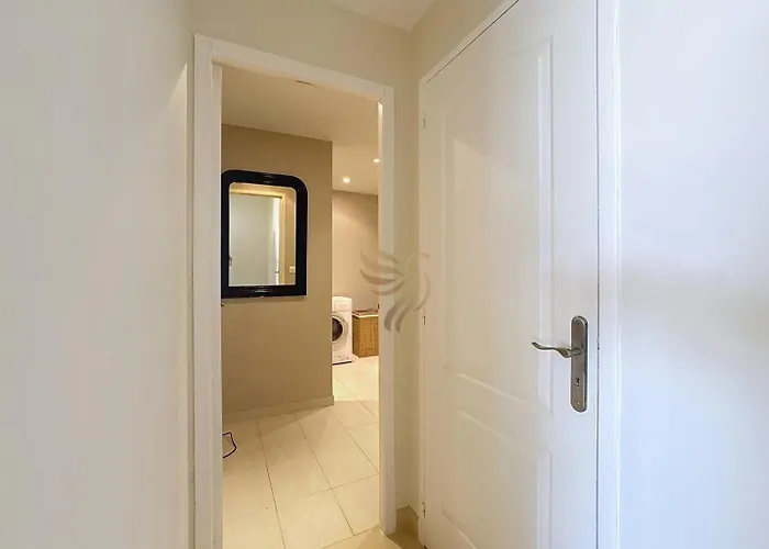Appartement 2-bedroom - Sleeps 4 - Sea View *