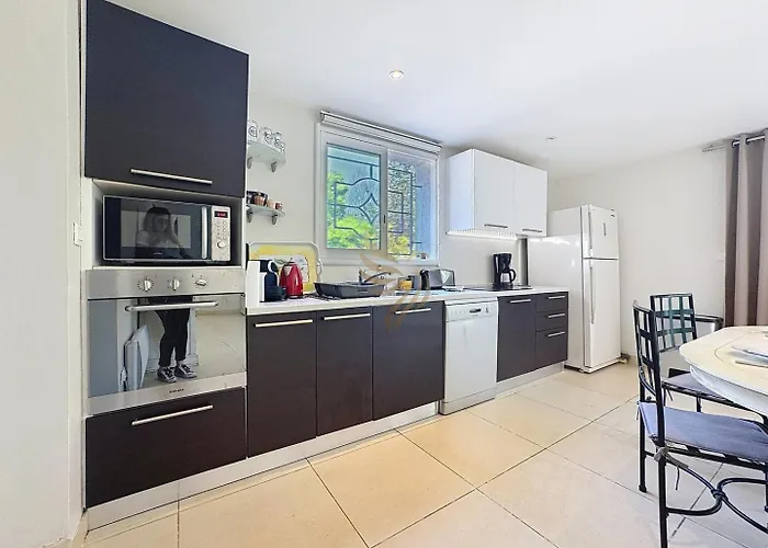 Appartement 2-bedroom - Sleeps 4 - Sea View